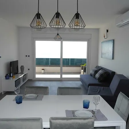 Luxury Apartment Jesenice (Split-Dalmatia)